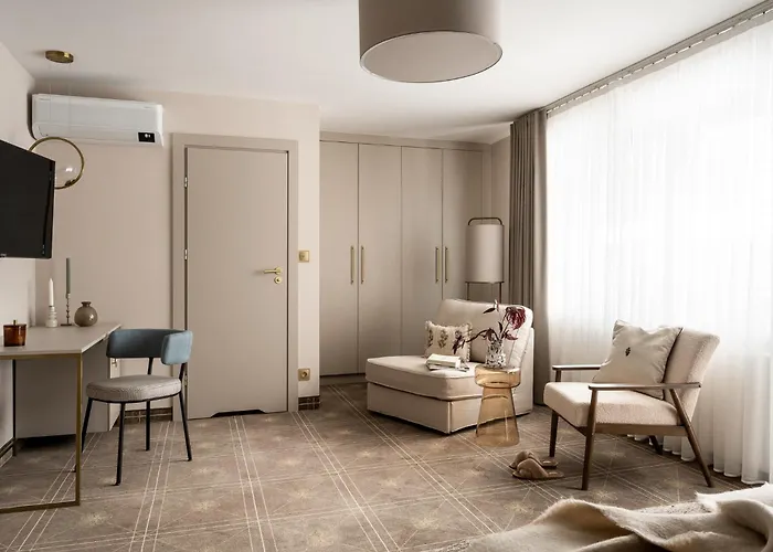 Amicus ベッド・アンド・ブレックファスト 3*